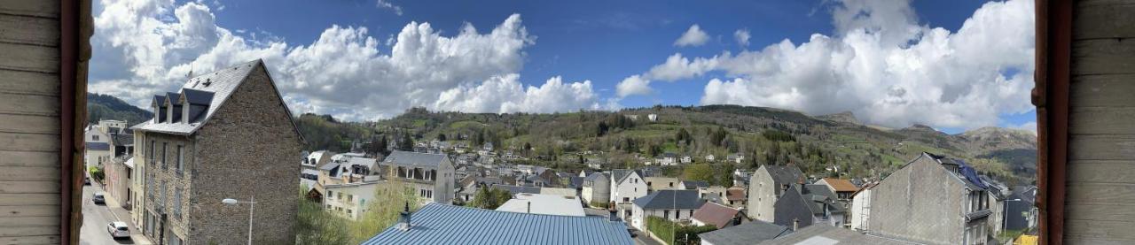 Villa La Butte La Bourboule Bagian luar foto